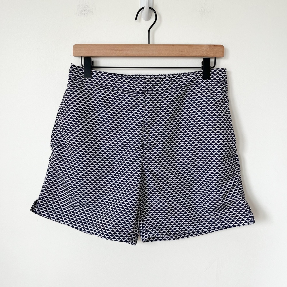 Vineyard Vines Mens 6" Swim Trunks Navy Blue Whale Print Small Pockets